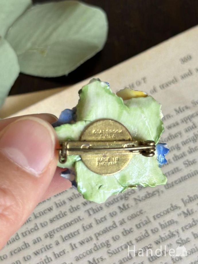 おしゃれなブローチ