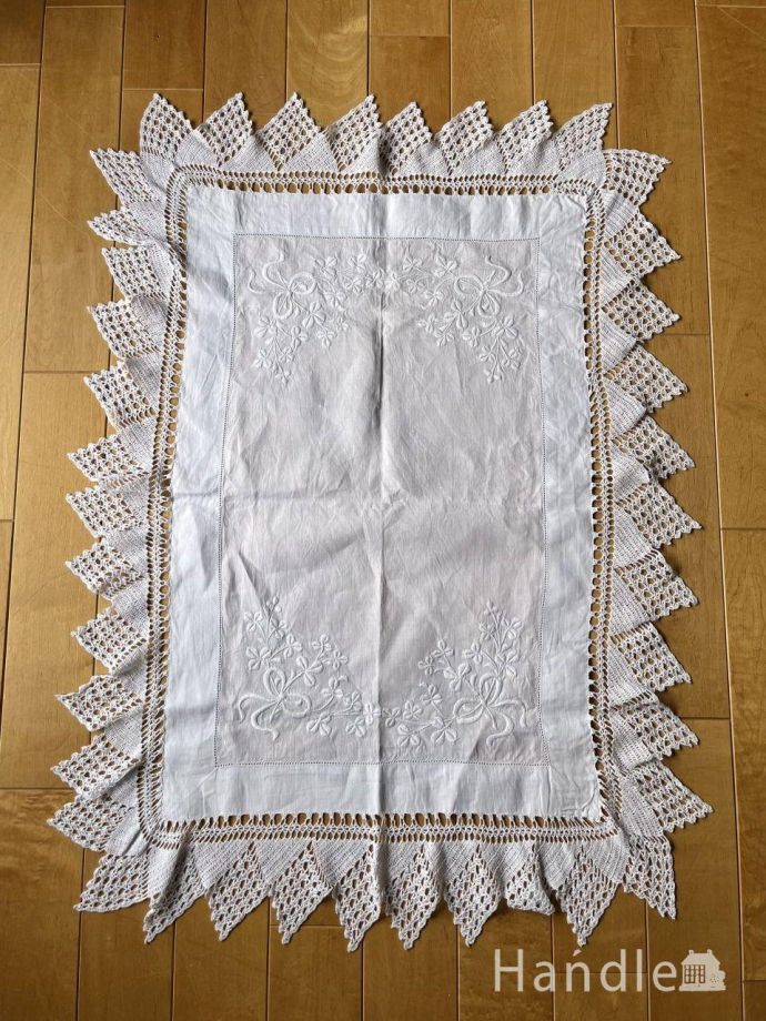 アンティークのレース