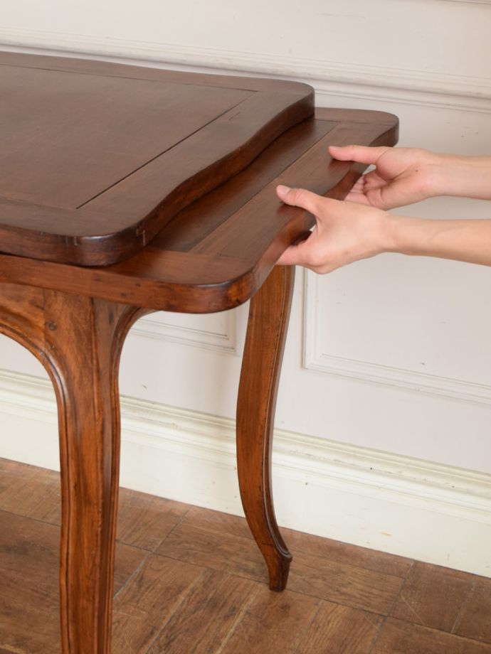 伸長式テーブルのサイズ変更方法