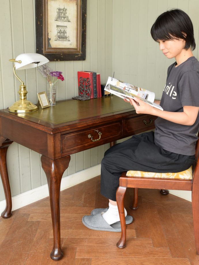 書斎机で楽しむ贅沢な時間