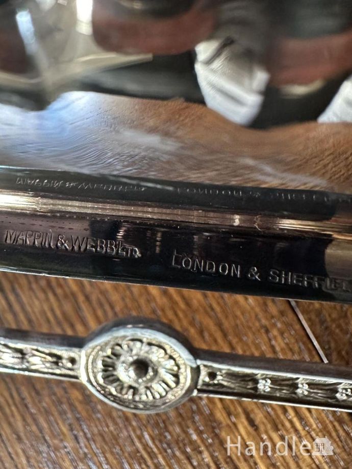 イギリスのマッピン＆ウェブ社のシルバー、貝殻の形がおしゃれな