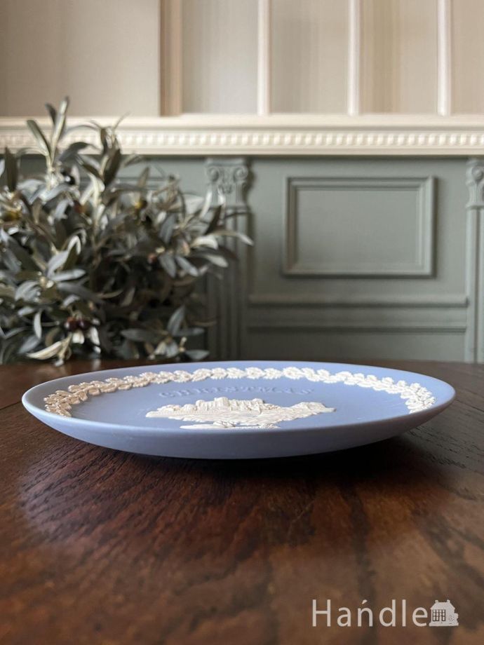 Wedgwoodのジャスパーウェアプレート、1973年生まれのクリスマス