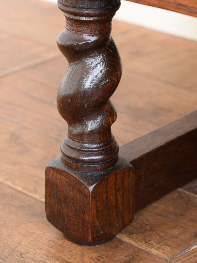 アンティーク家具の脚