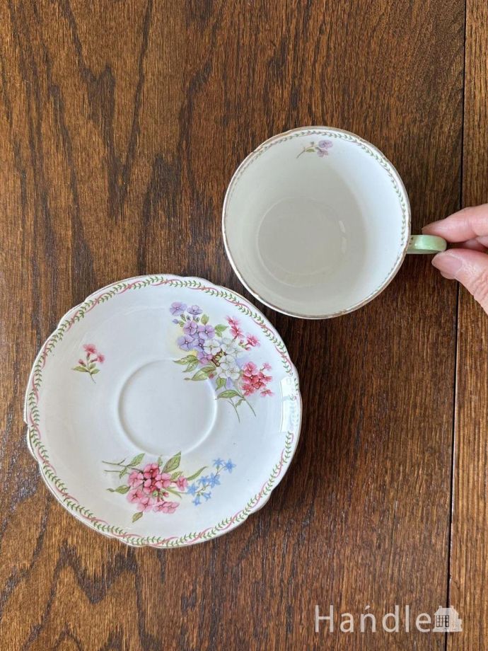 イギリスのカップ&ソーサー