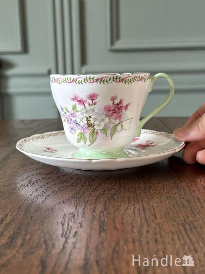 アンティークのカップ&ソーサー