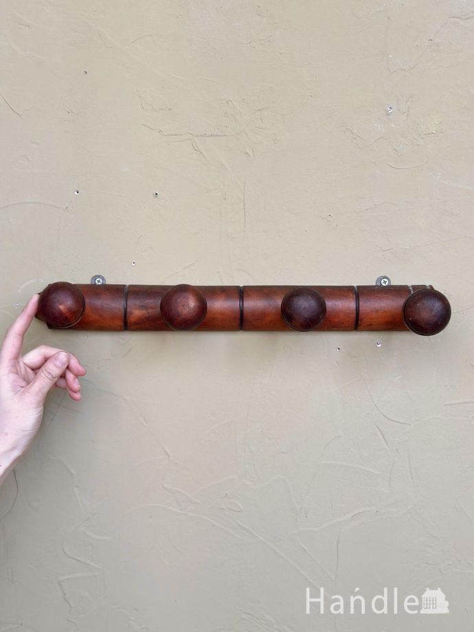 壁を飾るウォールフック