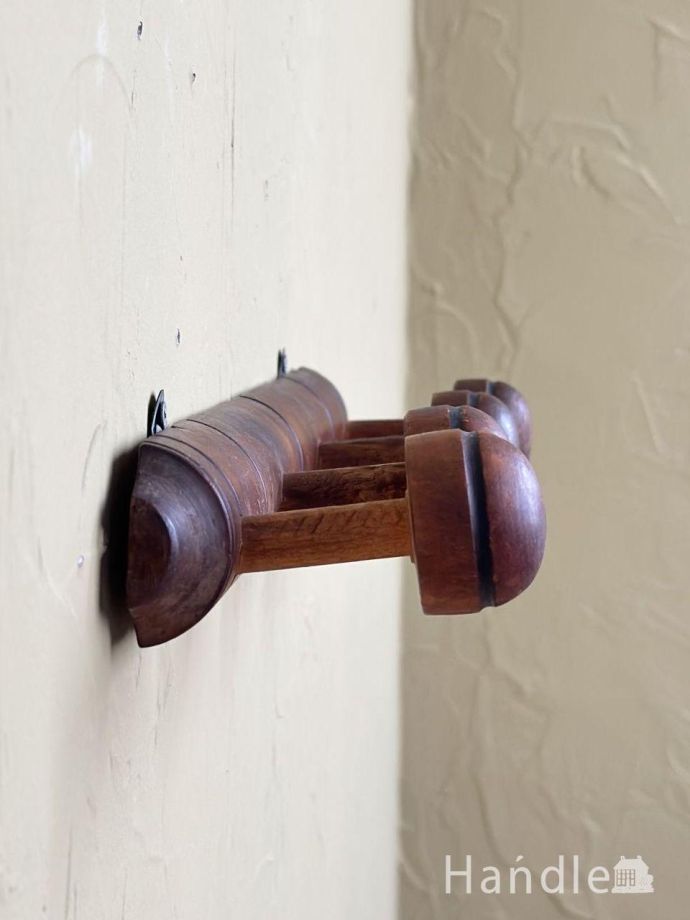 ウォールフックの側面