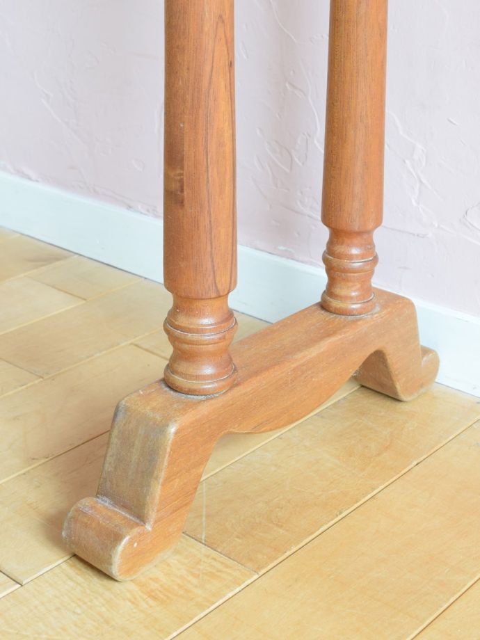 タオルハンガーの足