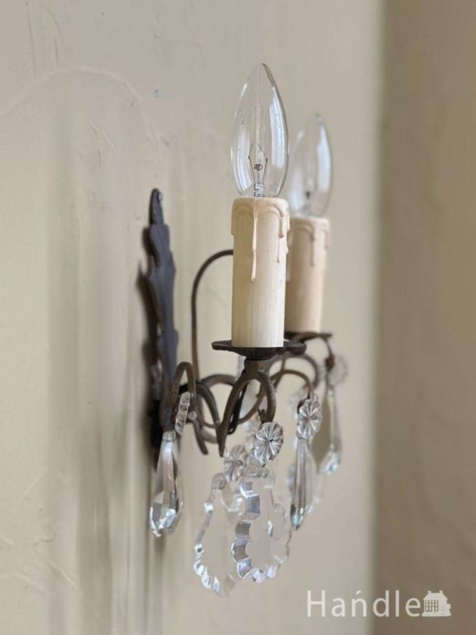 壁付けシャンデリアの側面