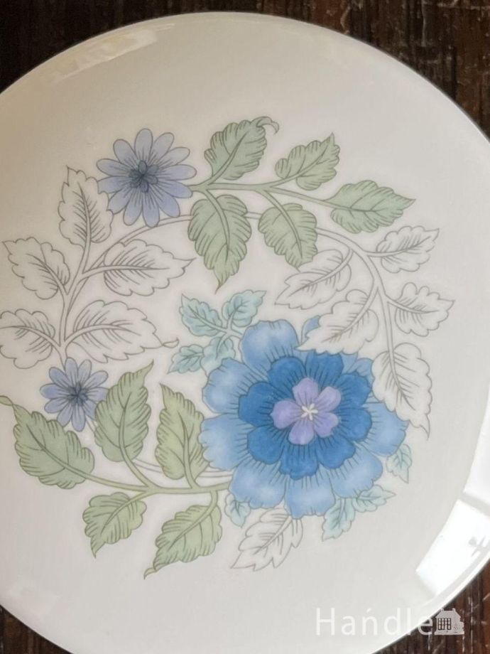 アンティークの小物入れ