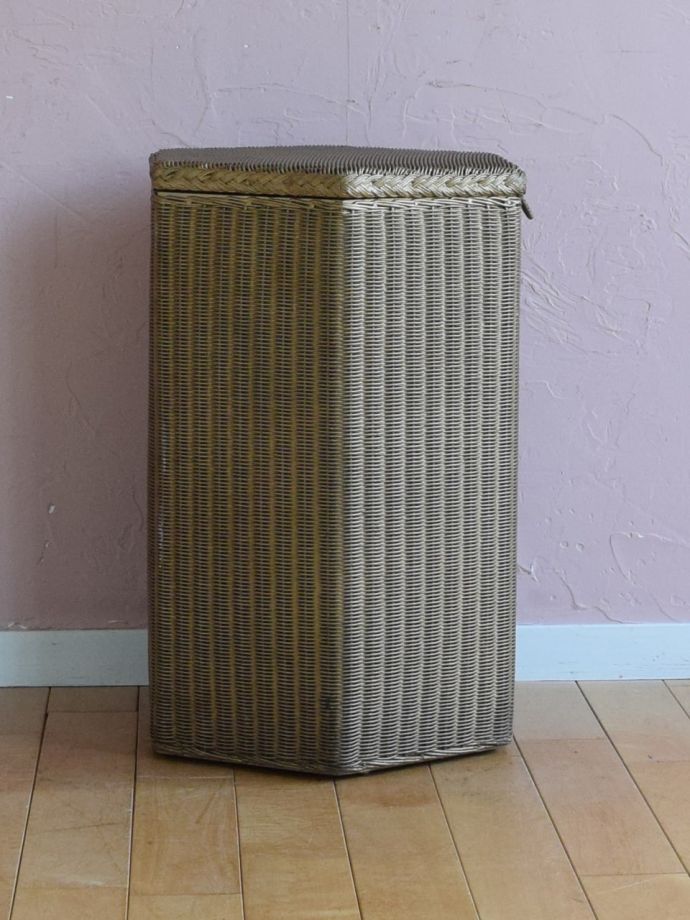 ロイドルームボックスの側面