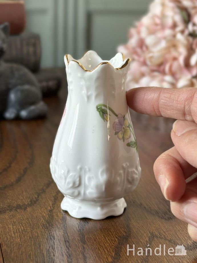 陶磁器のフラワーベース