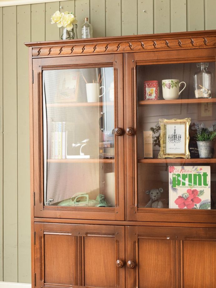 アーコール社のビンテージ家具