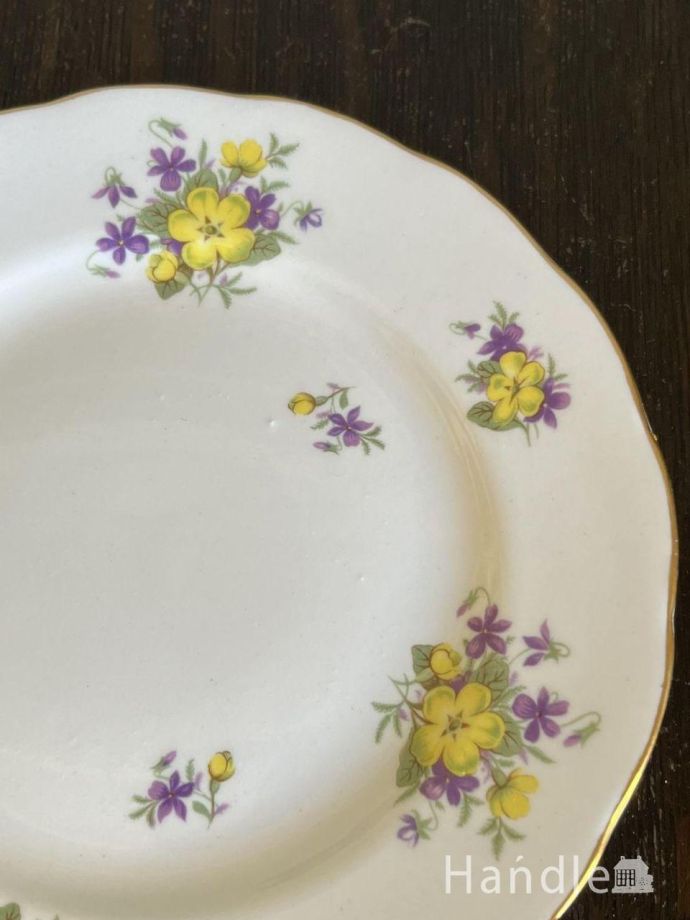 イギリスのカップ&ソーサー(トリオ)