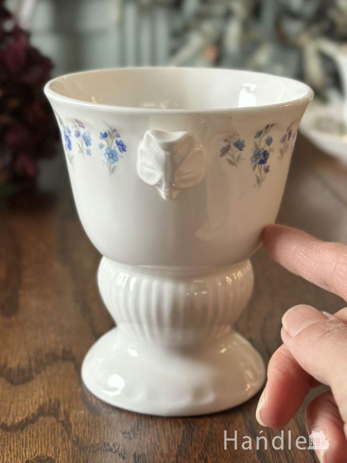 陶磁器のフラワーベース