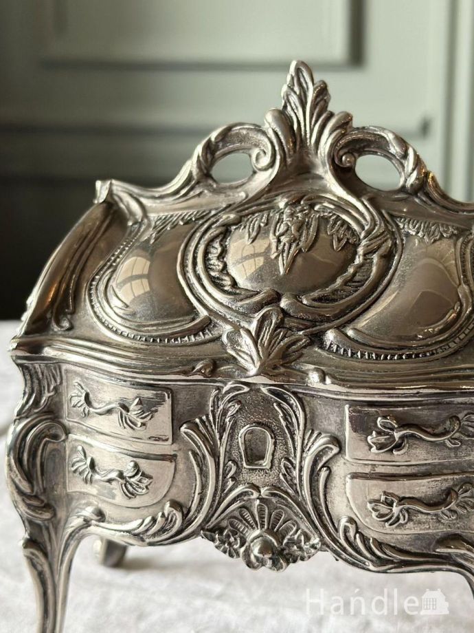 英国アンティークのジュエリーボックス