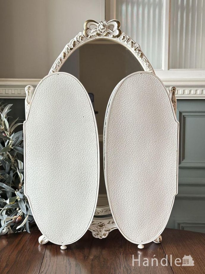 アンティークの三面鏡