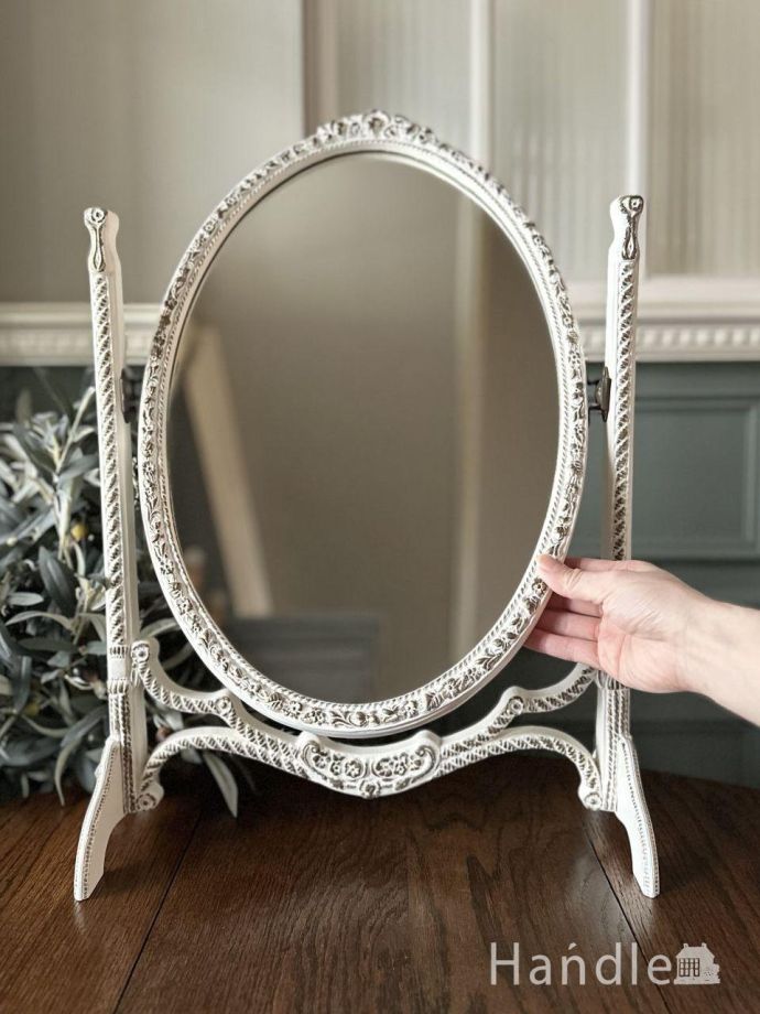 アンティークのおしゃれなミラー