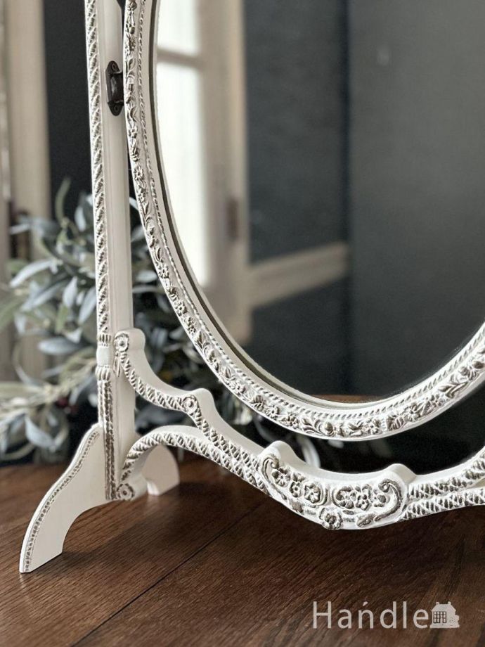 スタンドミラーの装飾