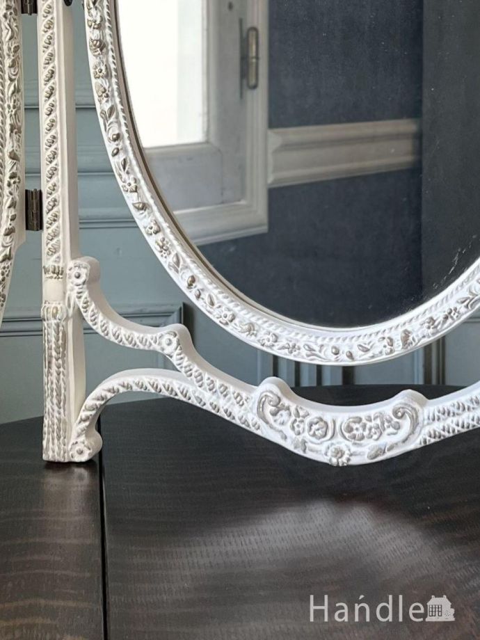 アンティークのおしゃれなミラー