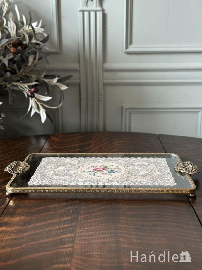 アンティークのドレッシングトレイ