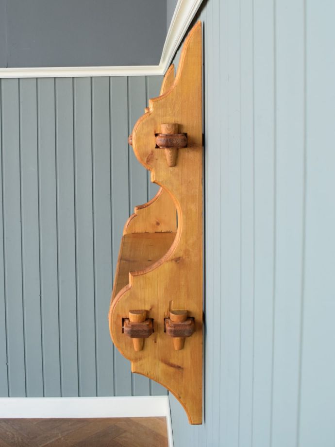 ウォールシェルフの側面