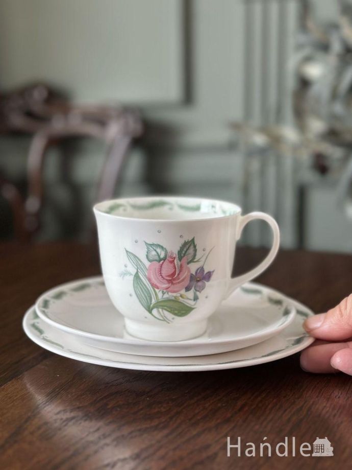 アンティークのカップ&ソーサー