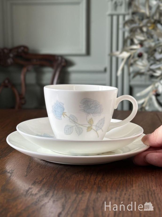 アンティークのカップ＆ソーサー