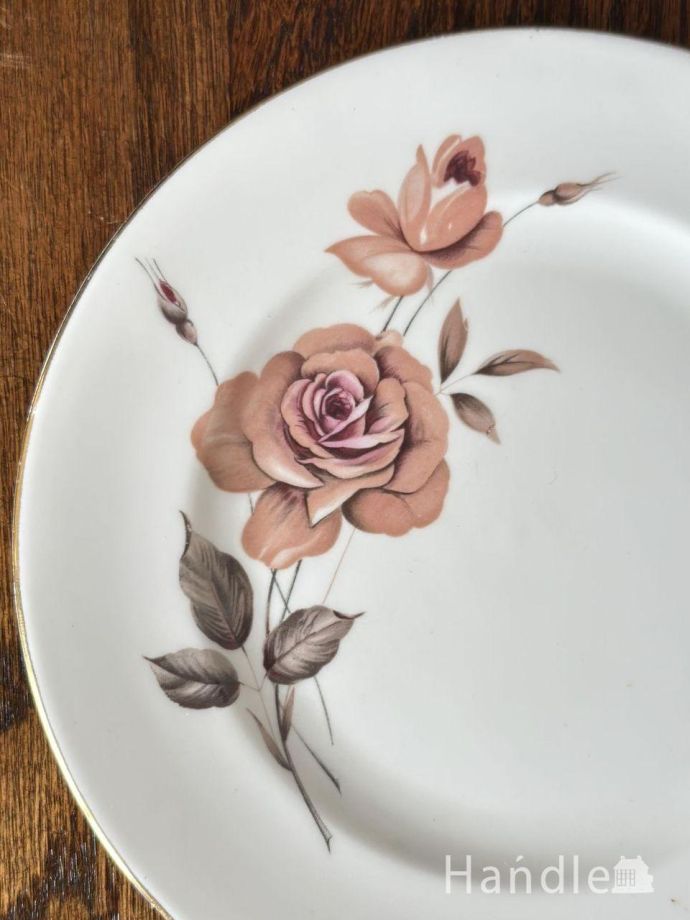 イギリスのカップ＆ソーサー(トリオ)