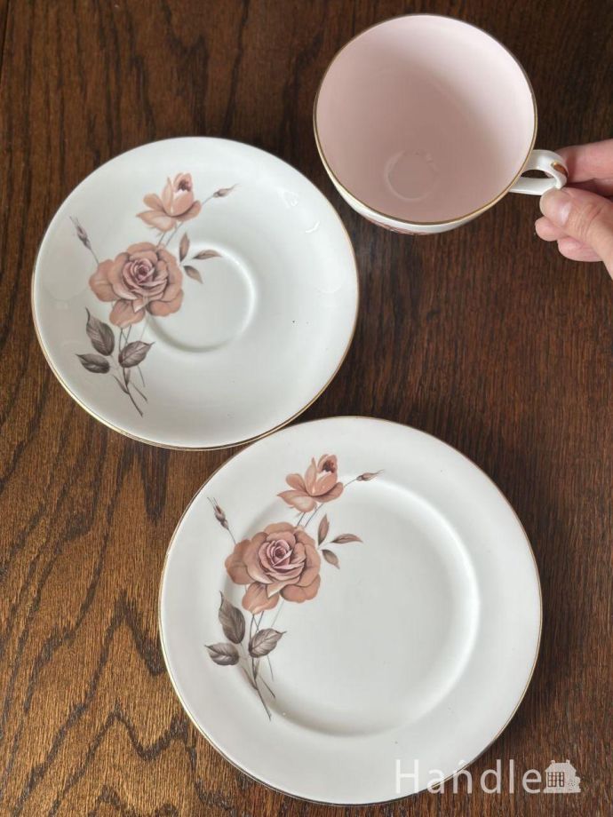 英国アンティークのおしゃれな食器