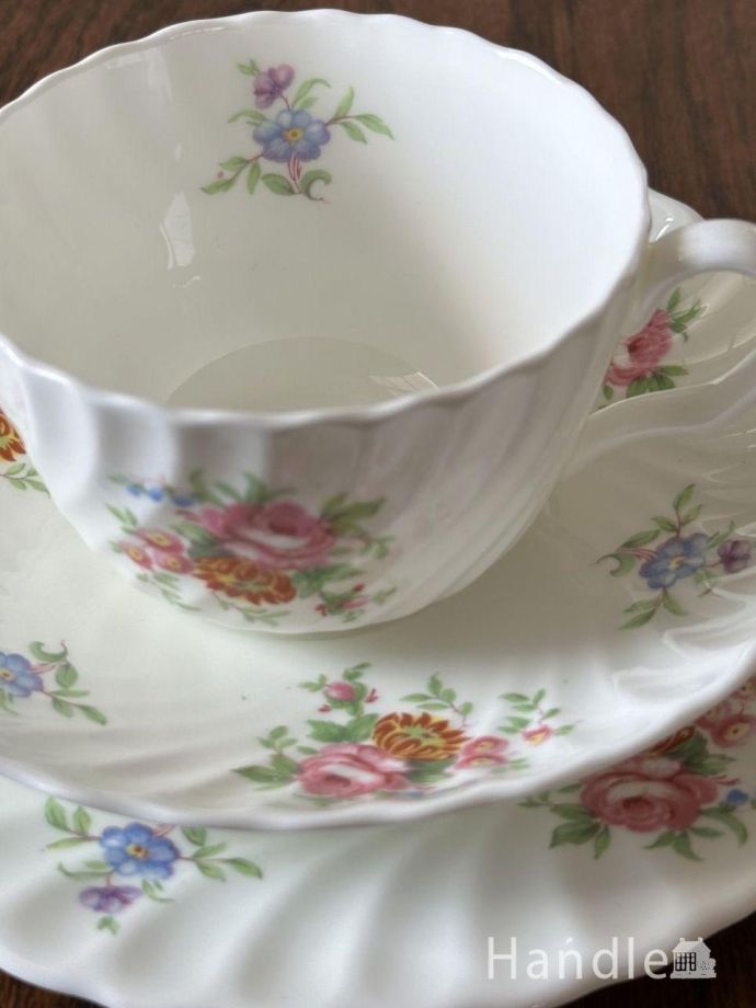 アンティークのカップ＆ソーサー(トリオ)