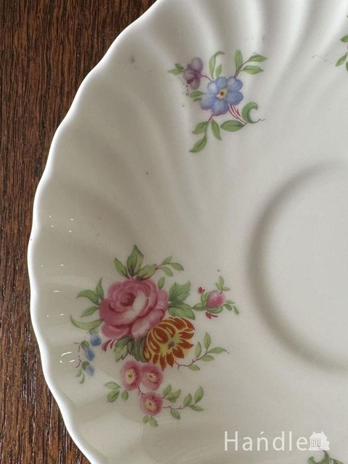 イギリスのカップ＆ソーサー(トリオ)