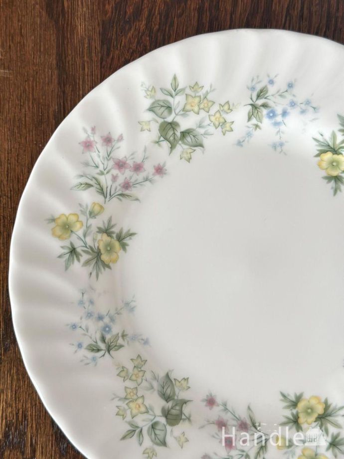 イギリスのカップ&ソーサー(トリオ)