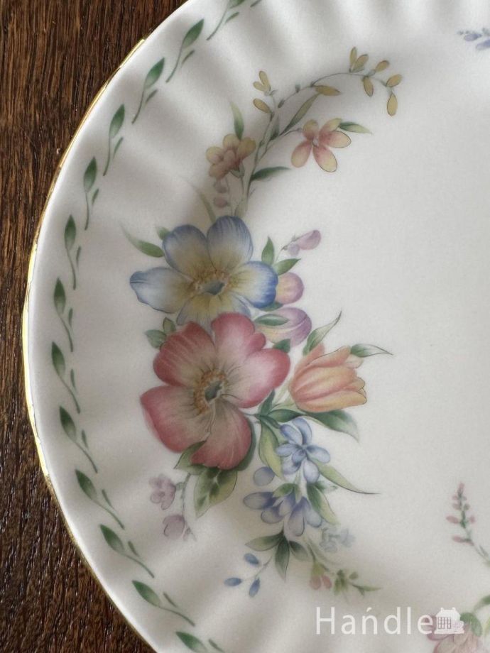 イギリスのカップ&ソーサー(トリオ)