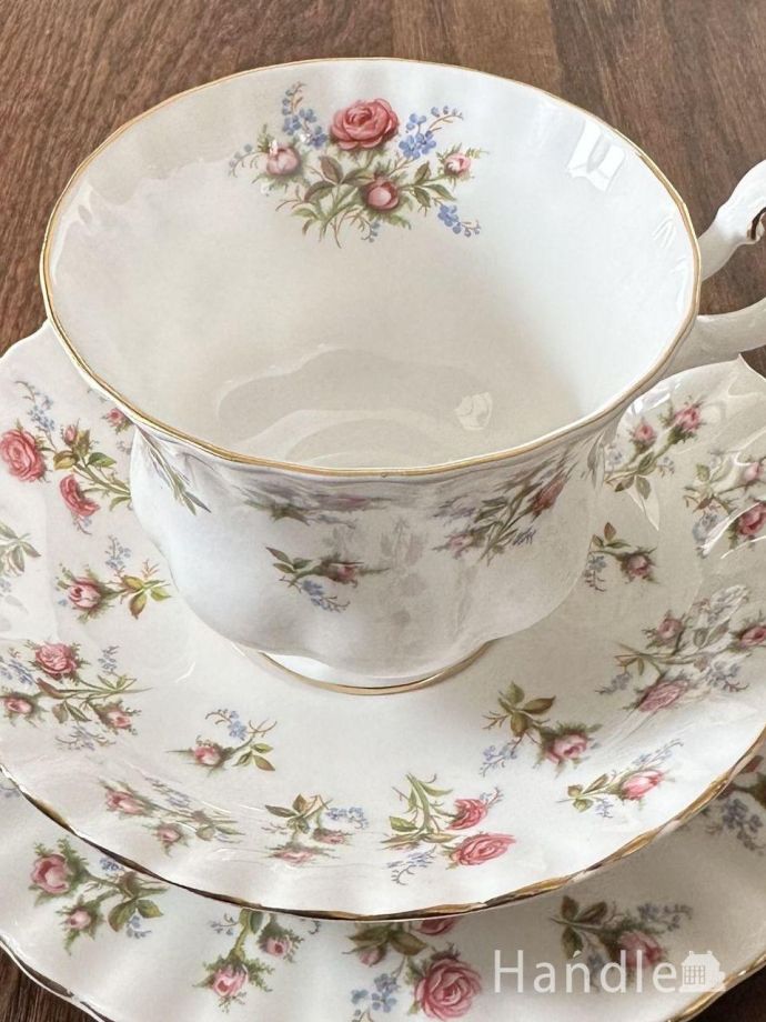 アンティークのカップ＆ソーサー(トリオ)