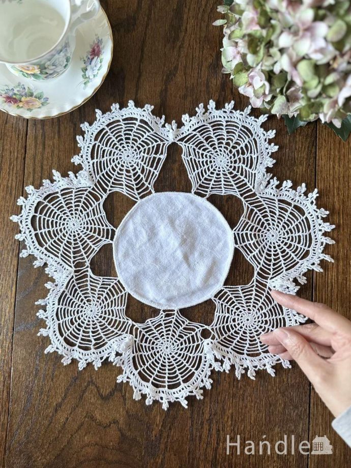 アンティークのレース