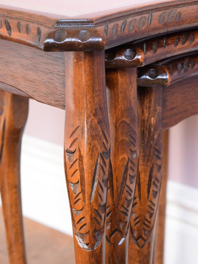 アンティークらしい彫