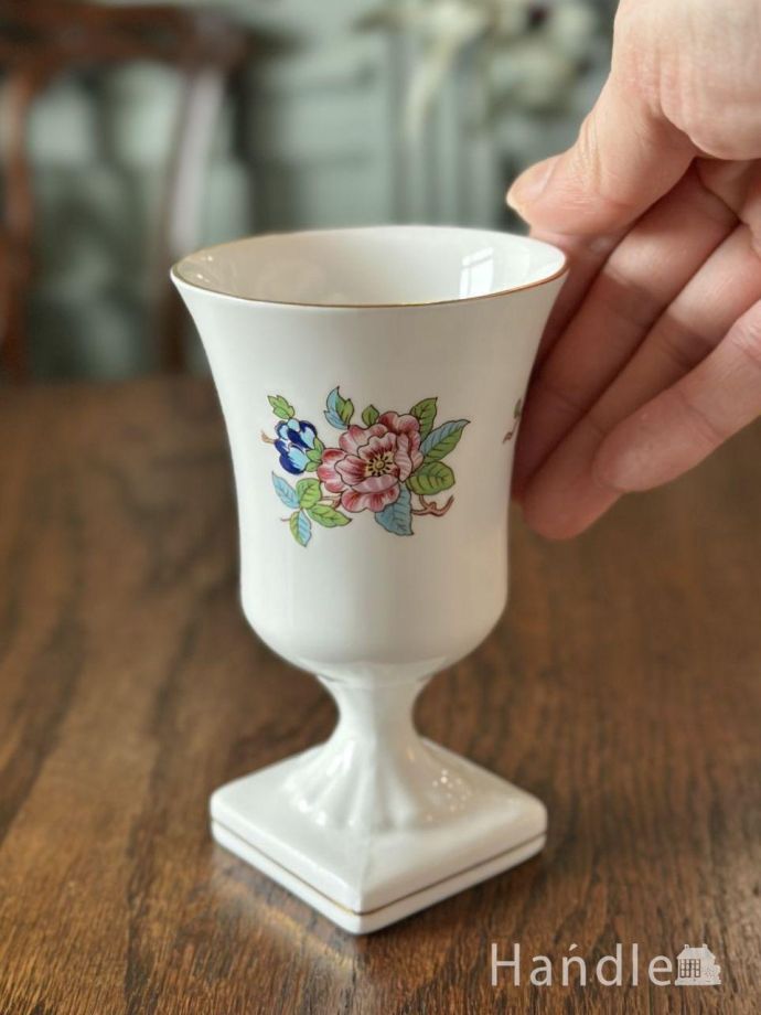陶磁器のフラワーベース