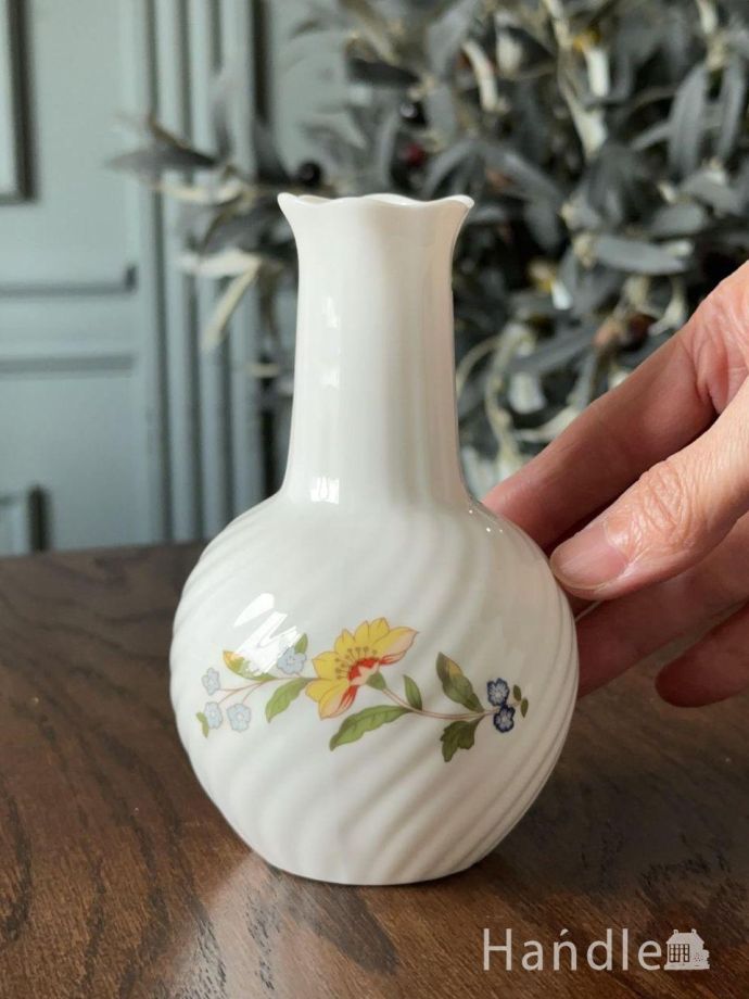 陶磁器のフラワーベース