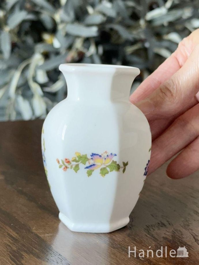 陶磁器のフラワーベース