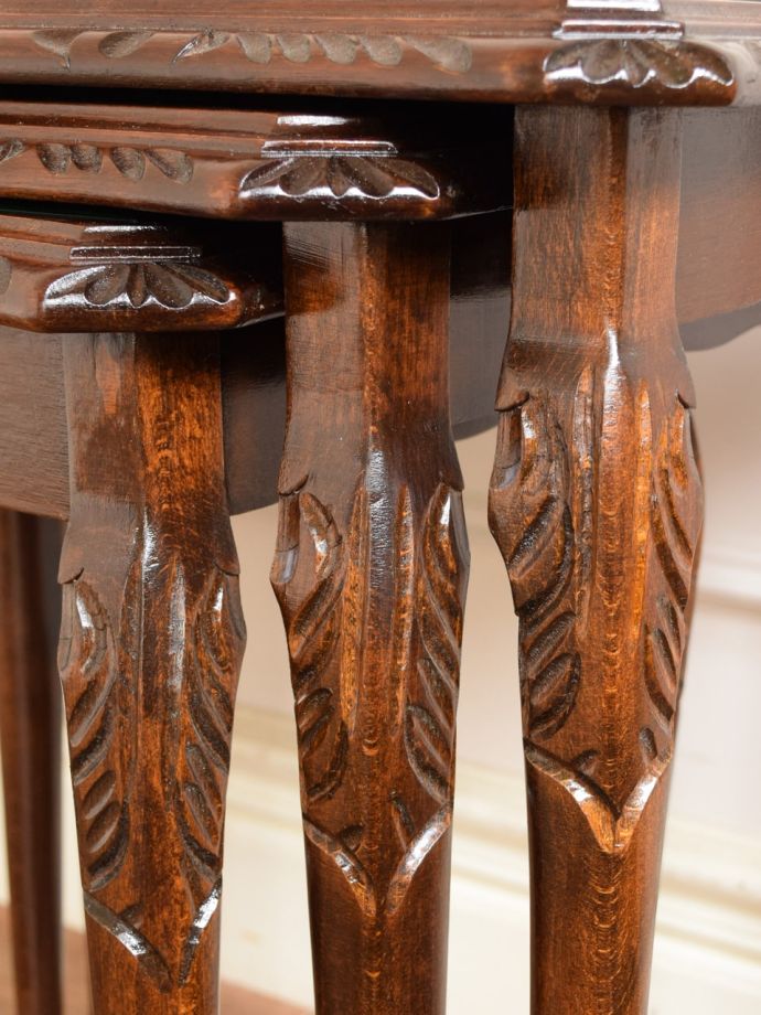 アンティークらしい彫