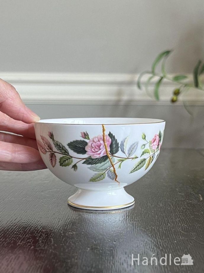 陶磁器のシュガーボウル