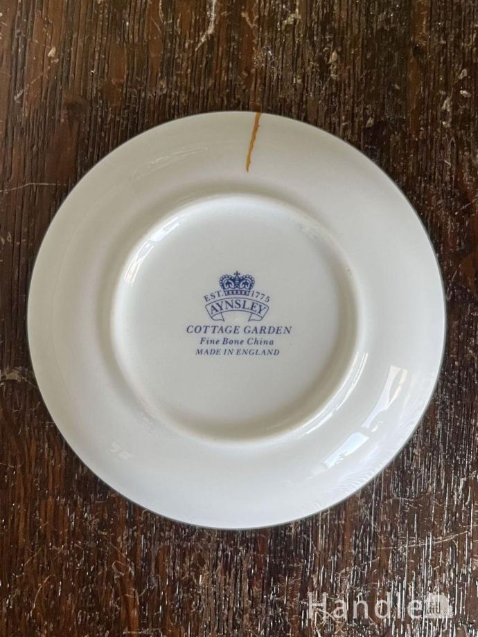 プレートの後ろ