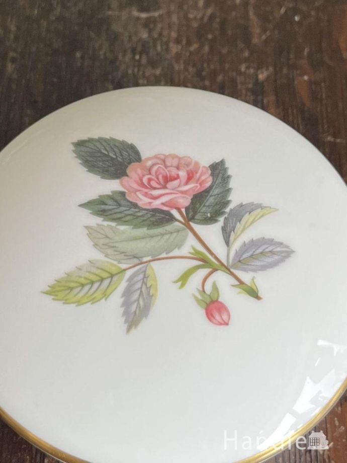 アンティークの小物入れ