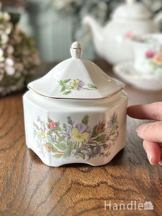 イギリスのシュガーポット