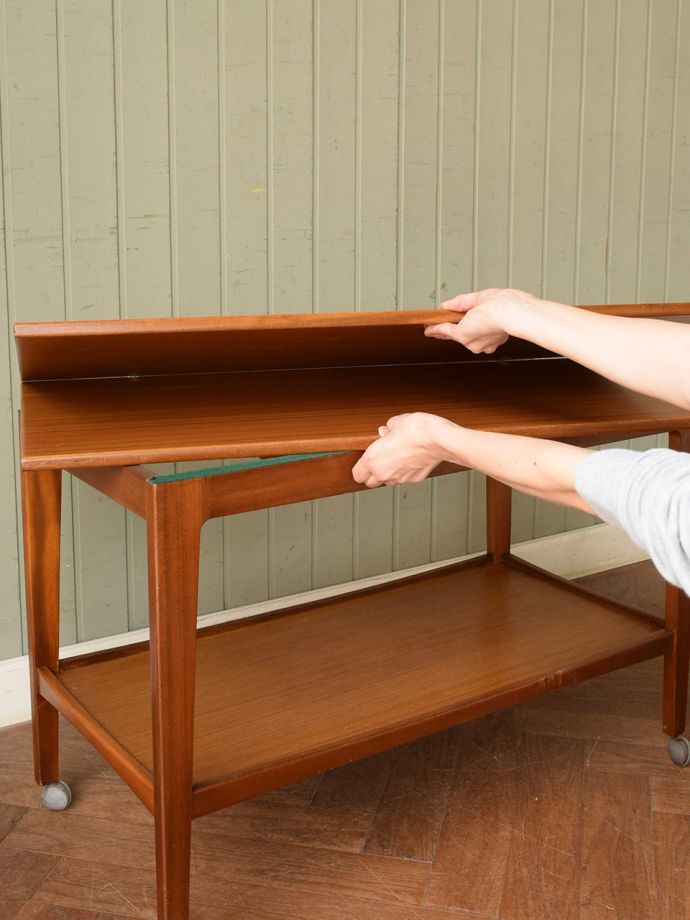 カンタンに伸び縮み出来ます。