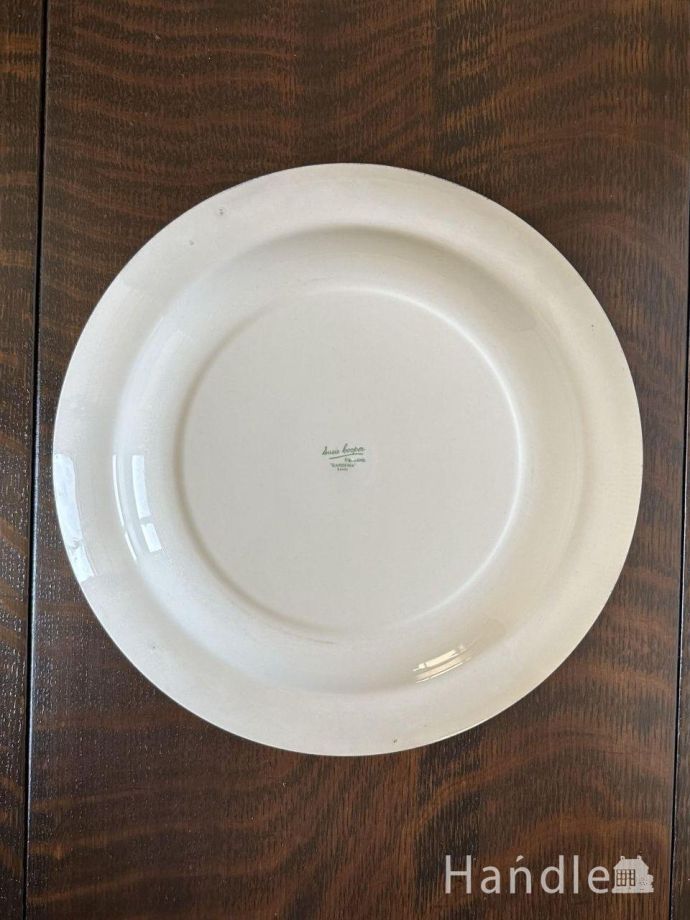 プレートの後ろ