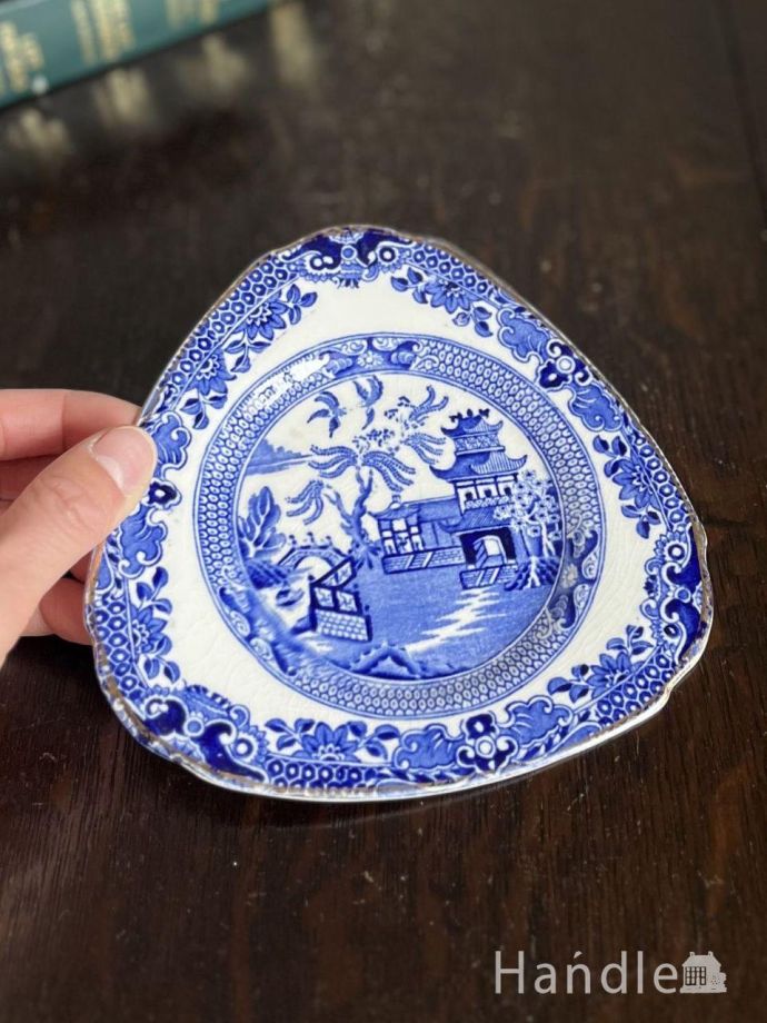 イギリスから届いたトライアングルプレート、Burleigh(バーレイ)の