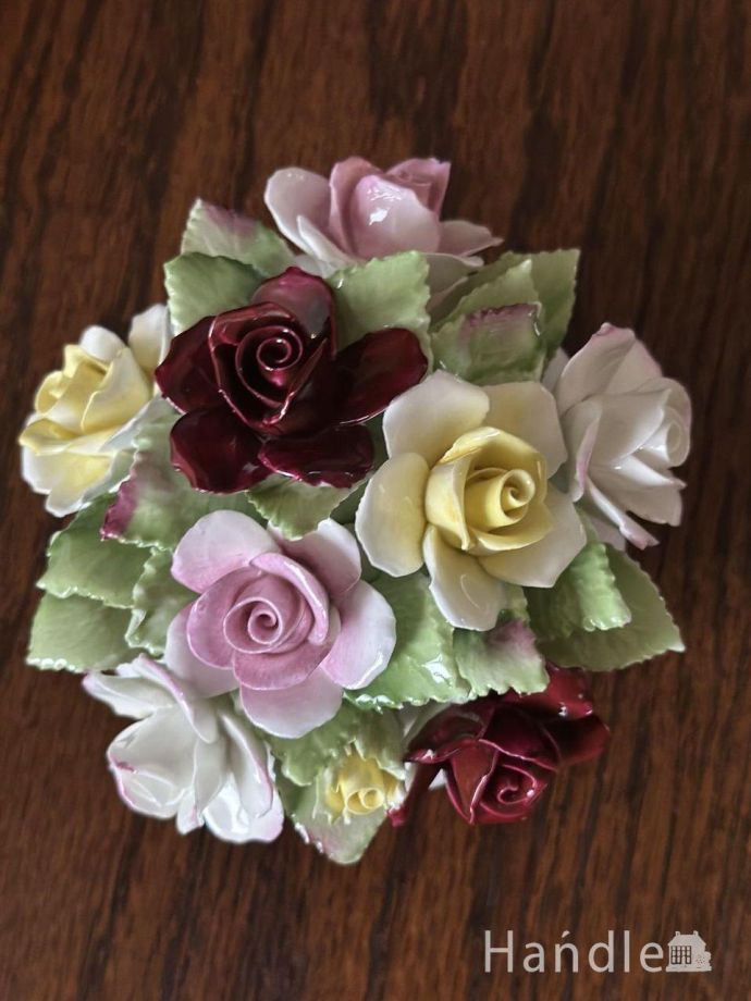 ロイヤルドルトン社のアンティークの陶花、ボーンチャイナのフラワー