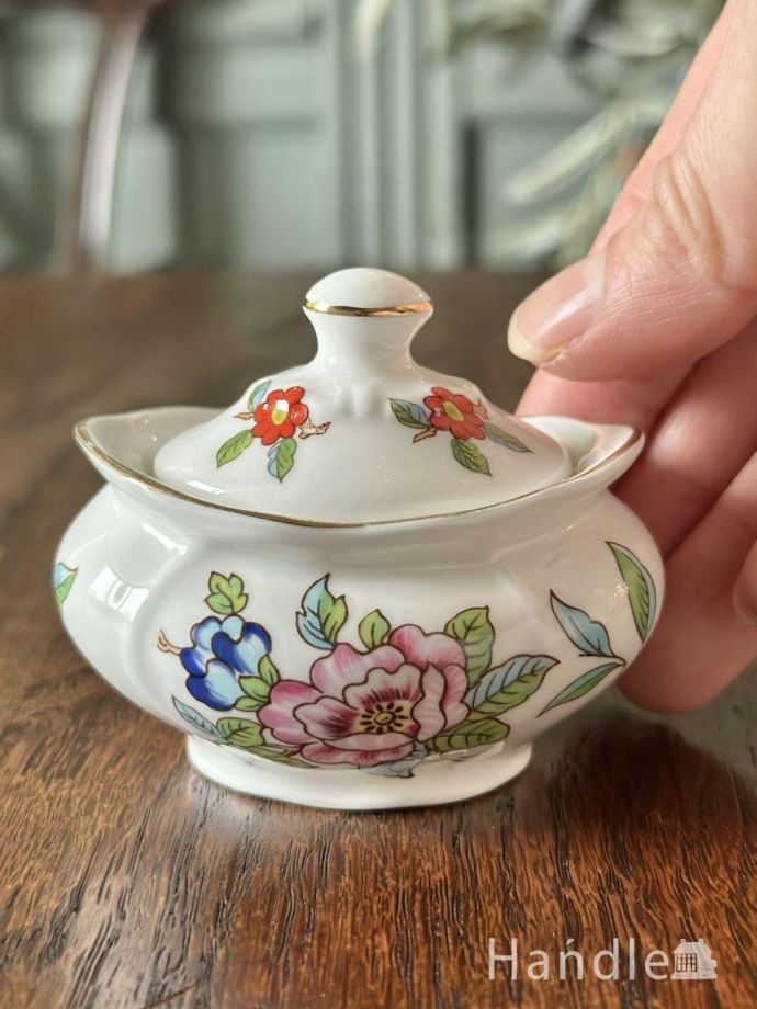 イギリスのシュガーポット